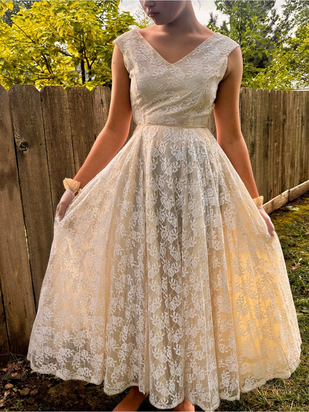 Vintage 1950 Ivory Floral Lace Formal Dress V-Neck Wedding Bridal Gown Tea Leng
